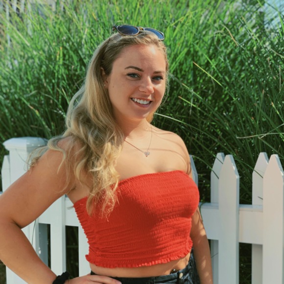 Meet your Posher, Liana - Picture 1 of 1